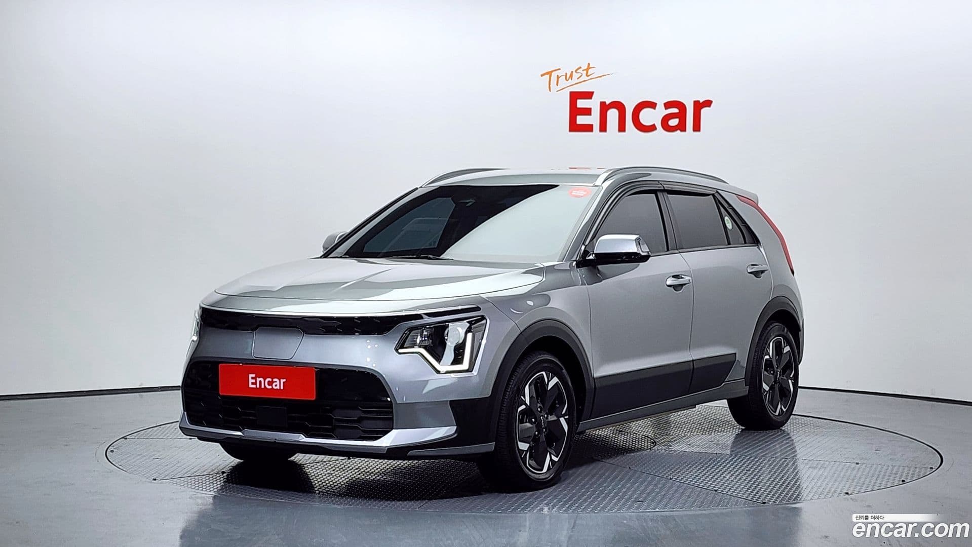 Main__Slider__Photo:Niro Kia 2022.8-0