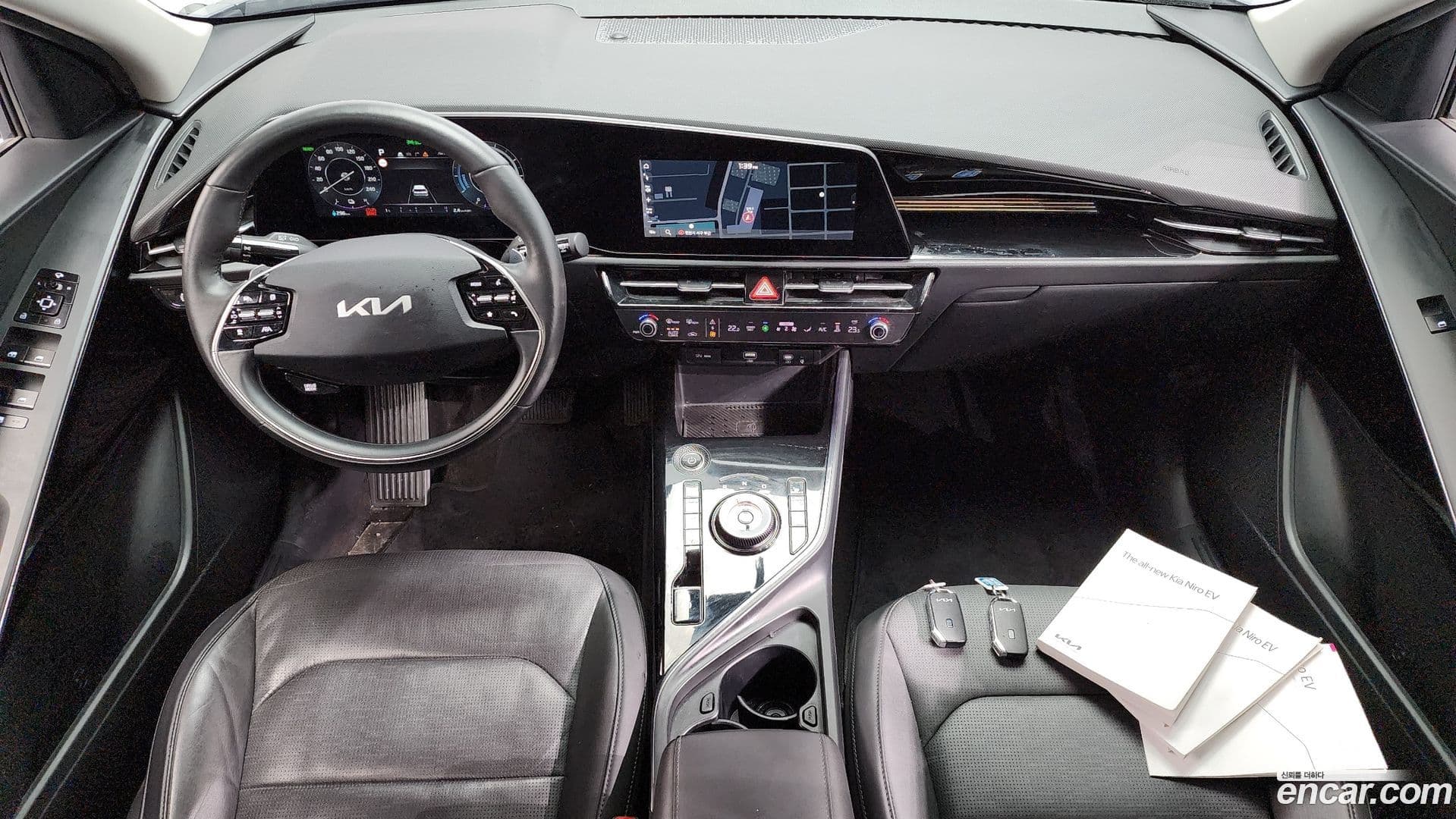 Main__Slider__Photo:Niro Kia 2022.8-6