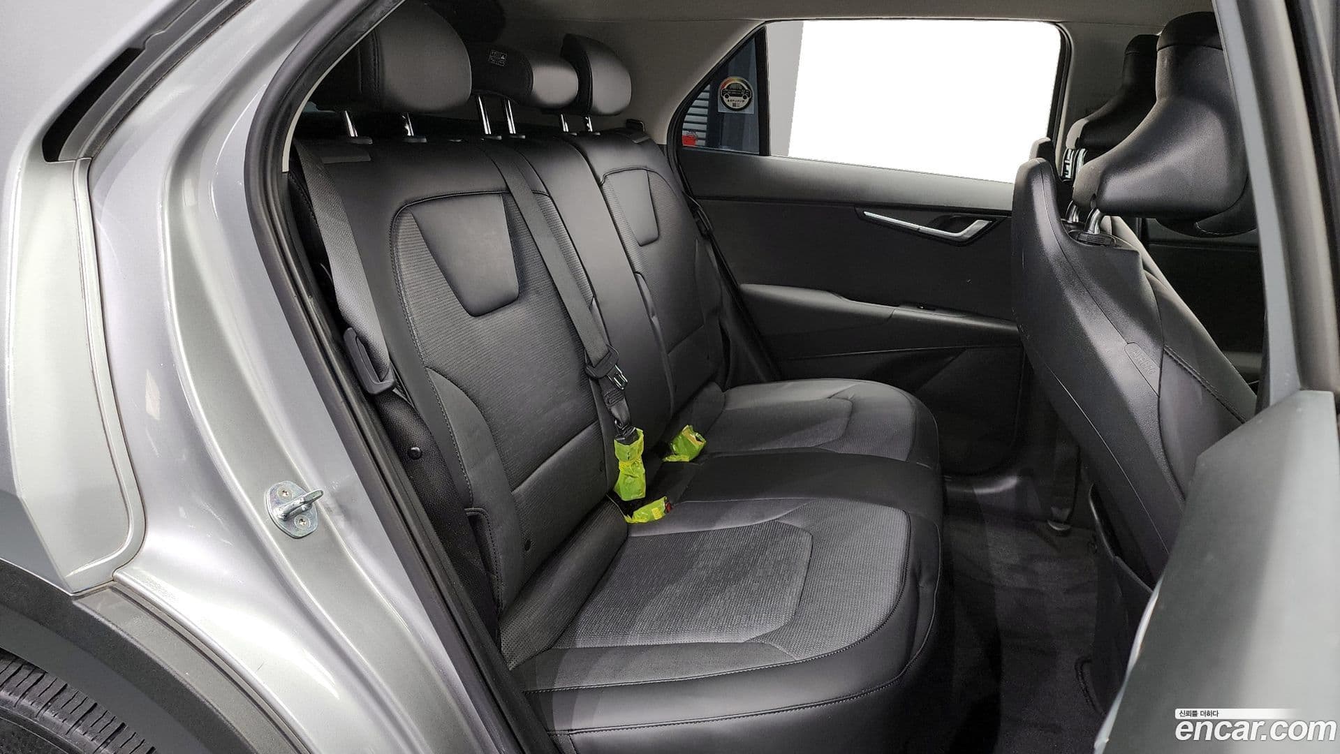 Main__Slider__Photo:Niro Kia 2022.8-11