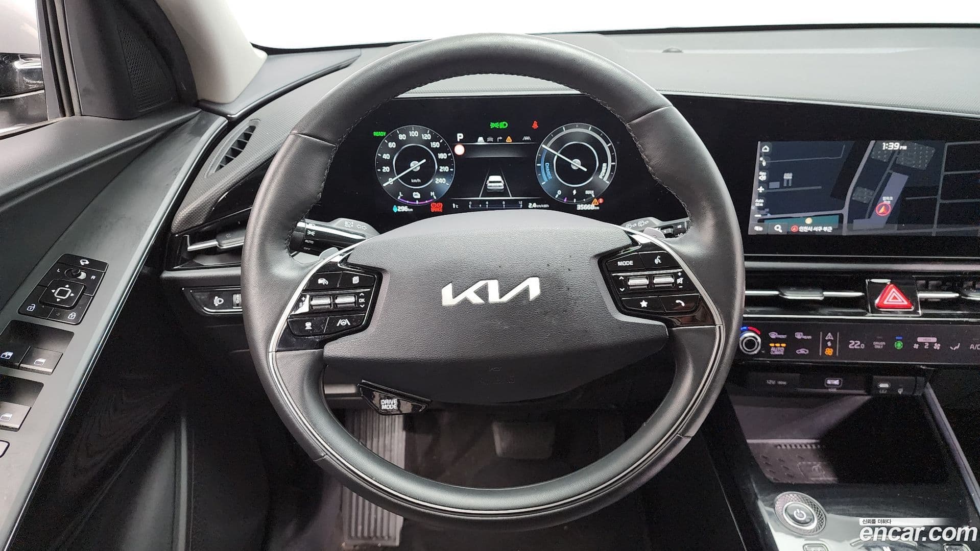 Main__Slider__Photo:Niro Kia 2022.8-12