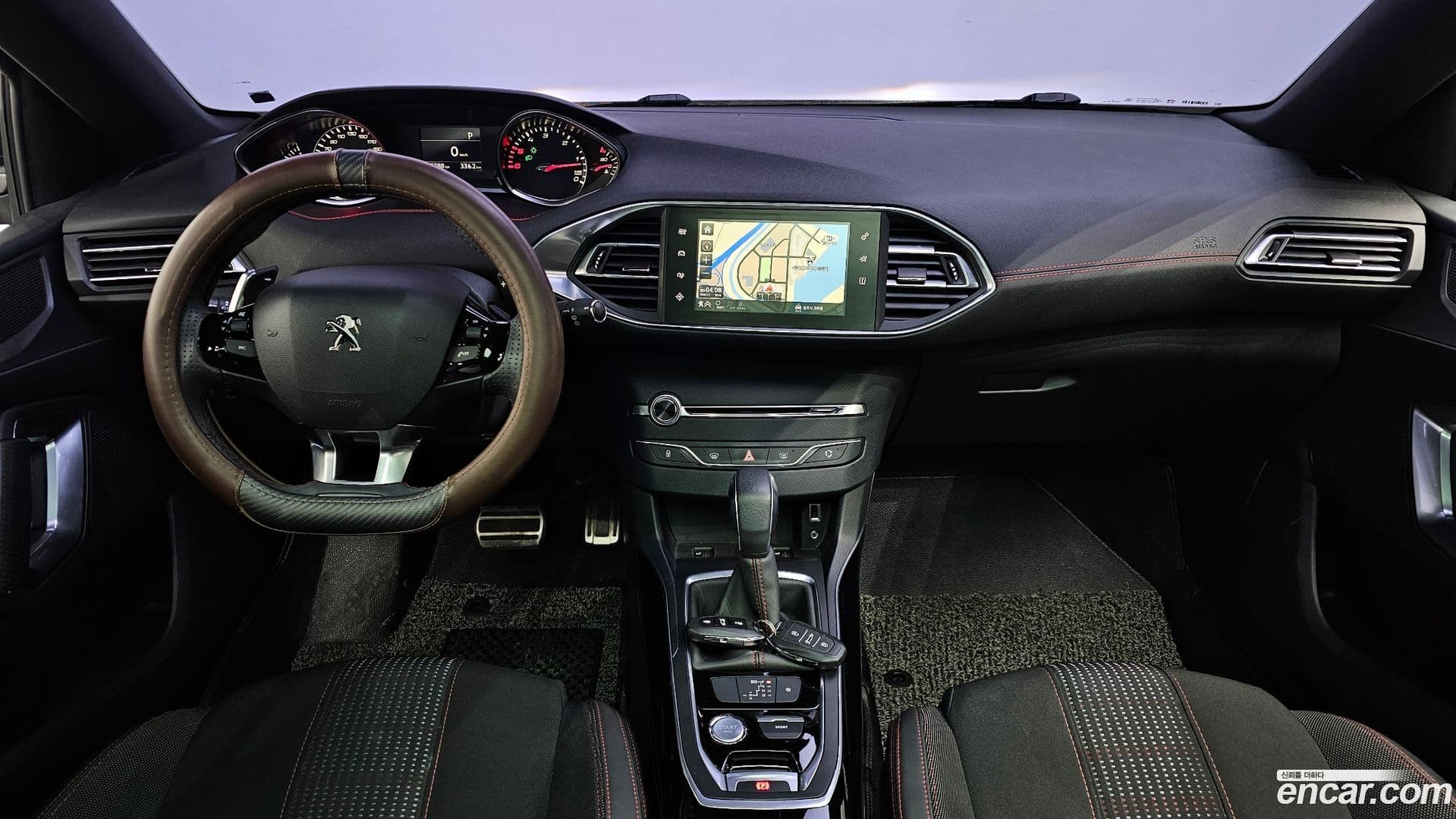 Main__Slider__Photo:308 Peugeot 2017.7-6