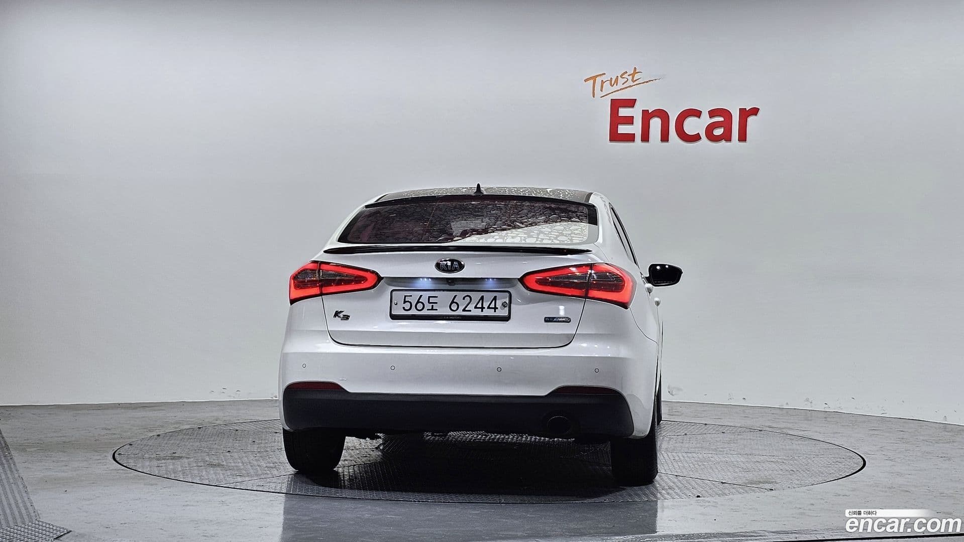 Main__Slider__Photo:K3 Kia 2014.6-3