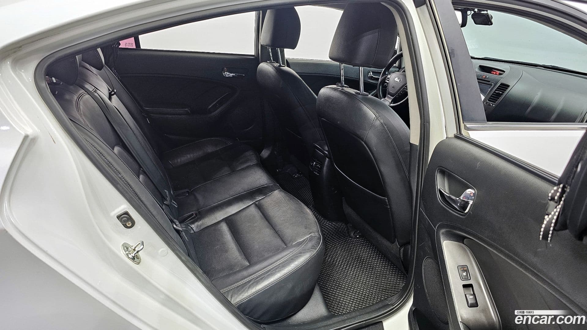 Main__Slider__Photo:K3 Kia 2014.6-11