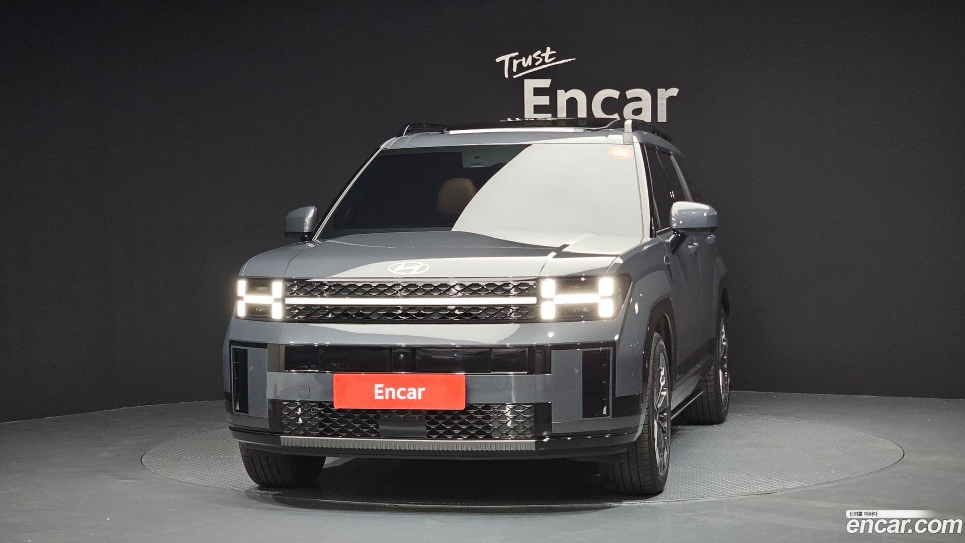 Main__Slider__Photo:Santafe Hyundai 2025.8-2