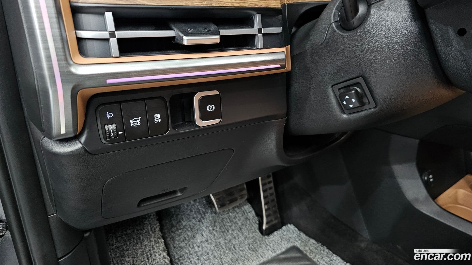 Main__Slider__Photo:Santafe Hyundai 2025.8-17