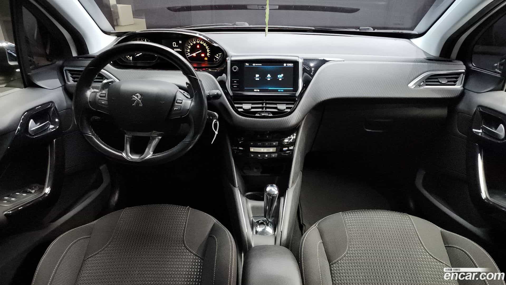 208 Peugeot 2018.4-INNER-007