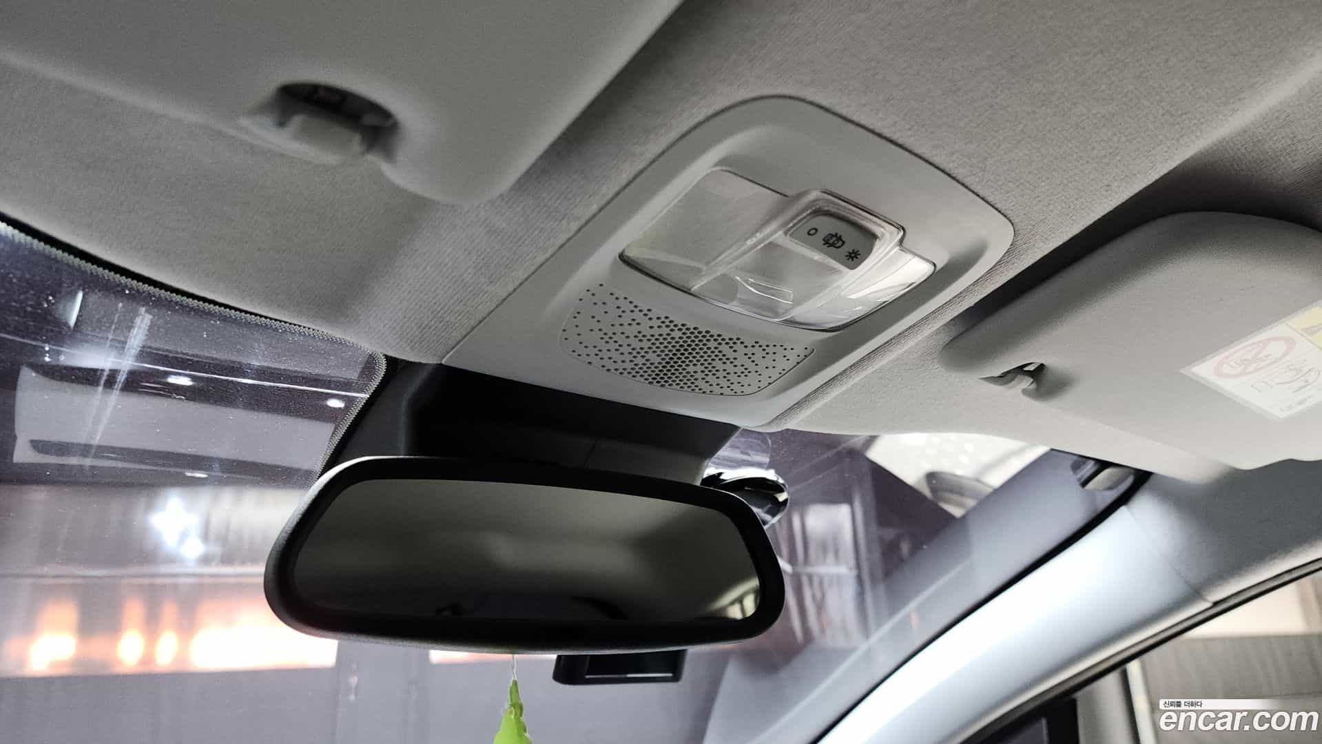 208 Peugeot 2018.4-OPTION-020