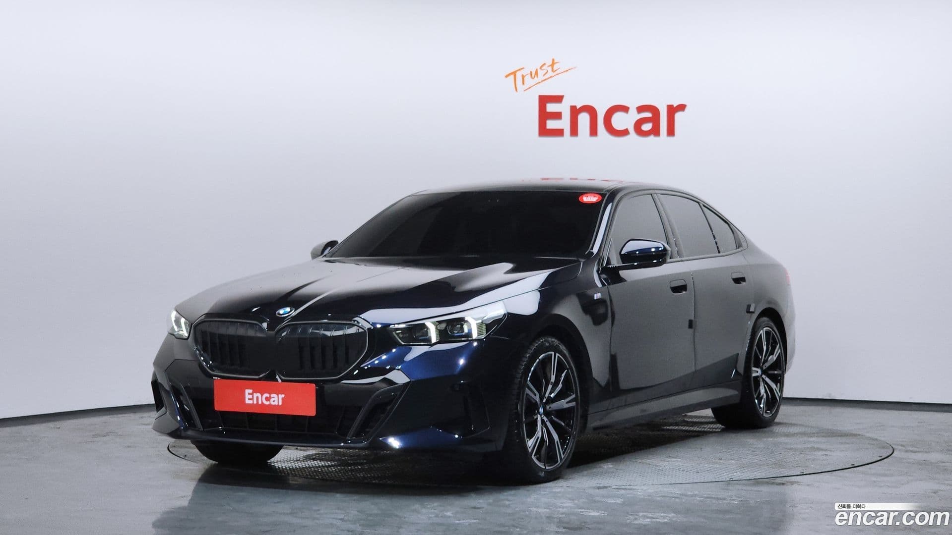 Main__Slider__Photo:5-Series BMW 2025.2-0