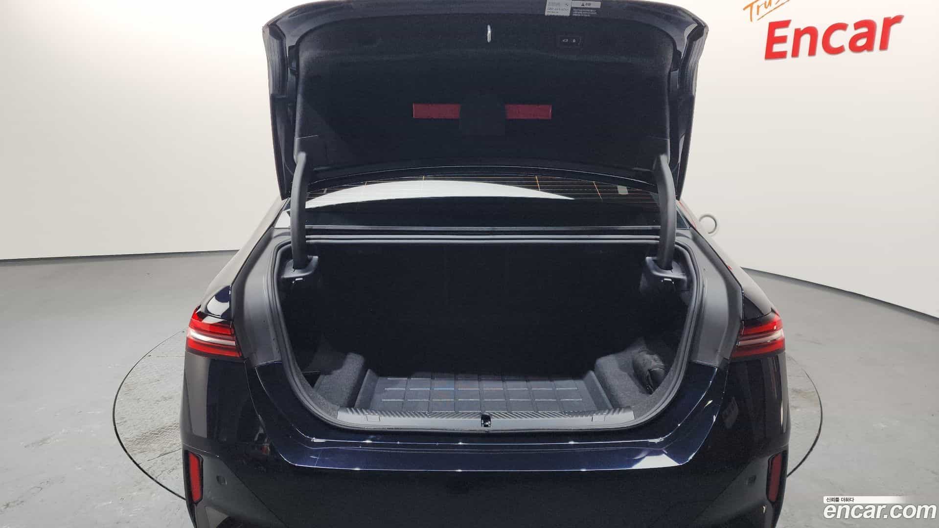 5-Series BMW 2025.2-OPTION-024