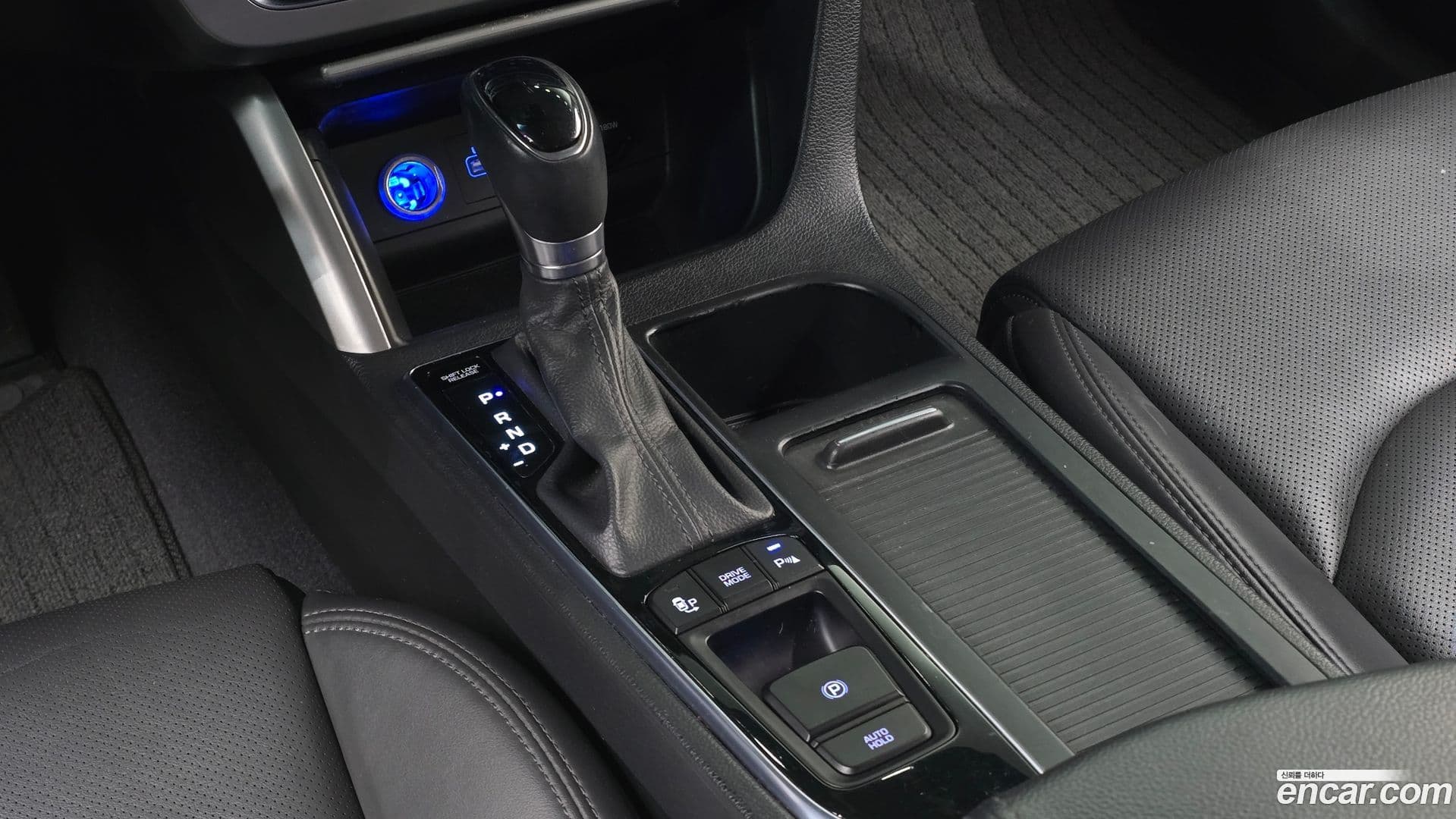 Main__Slider__Photo:Sonata Hyundai 2014.6-8