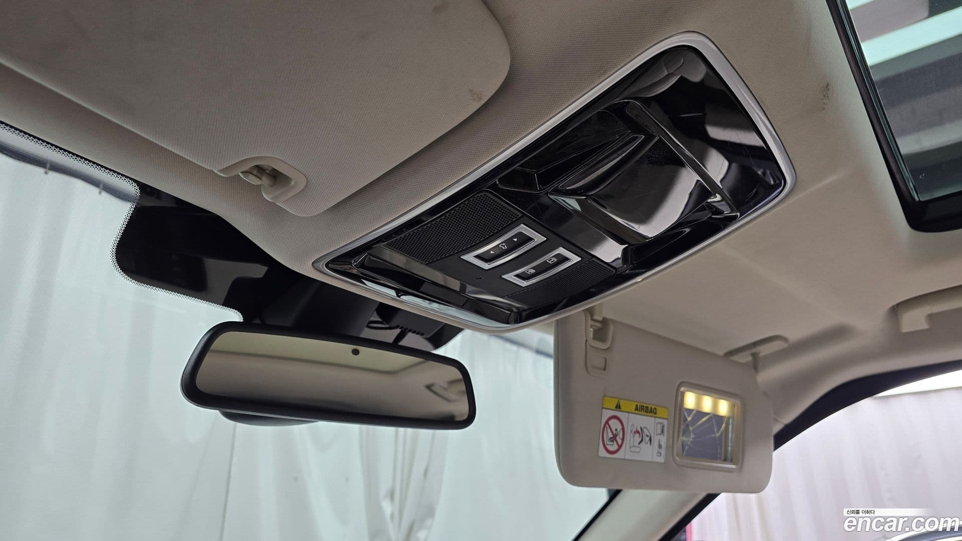 Main__Slider__Photo:Range Rover Sport Land Rover 2016.11-16