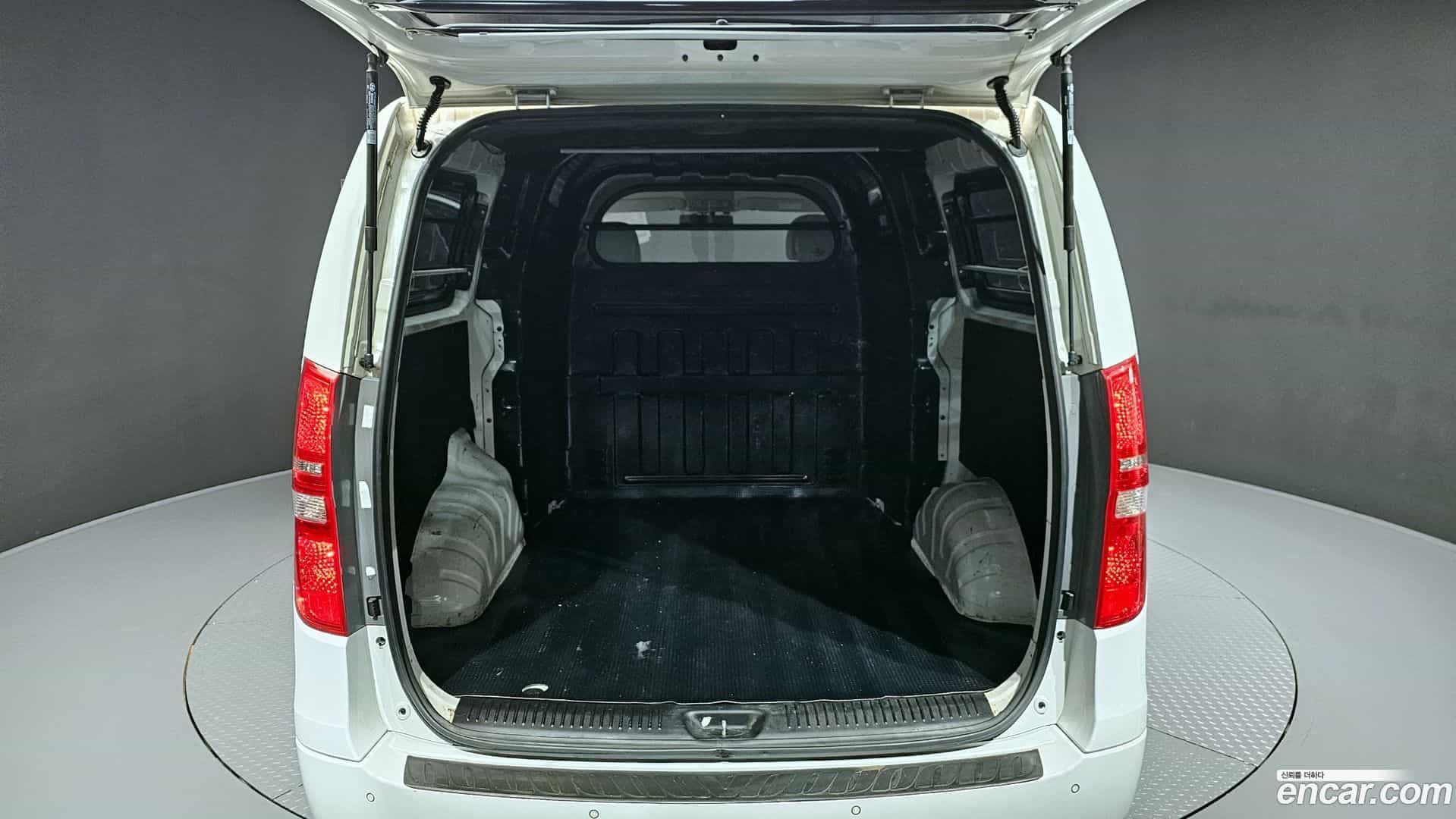 Starex Hyundai 2020.7-OPTION-024