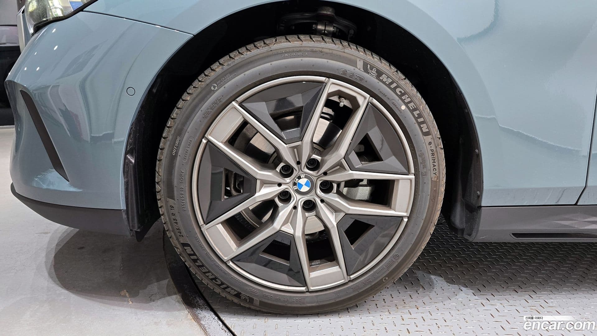 Main__Slider__Photo:5-Series BMW 2025.9-4