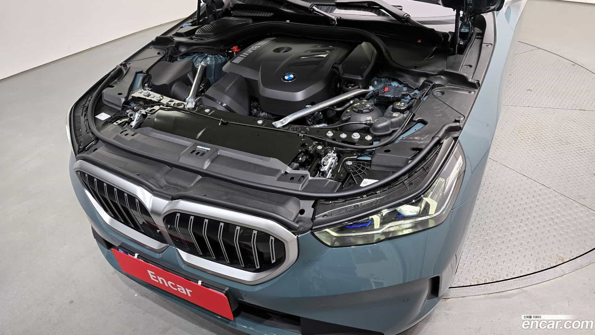 5-Series BMW 2025.9-INNER-006