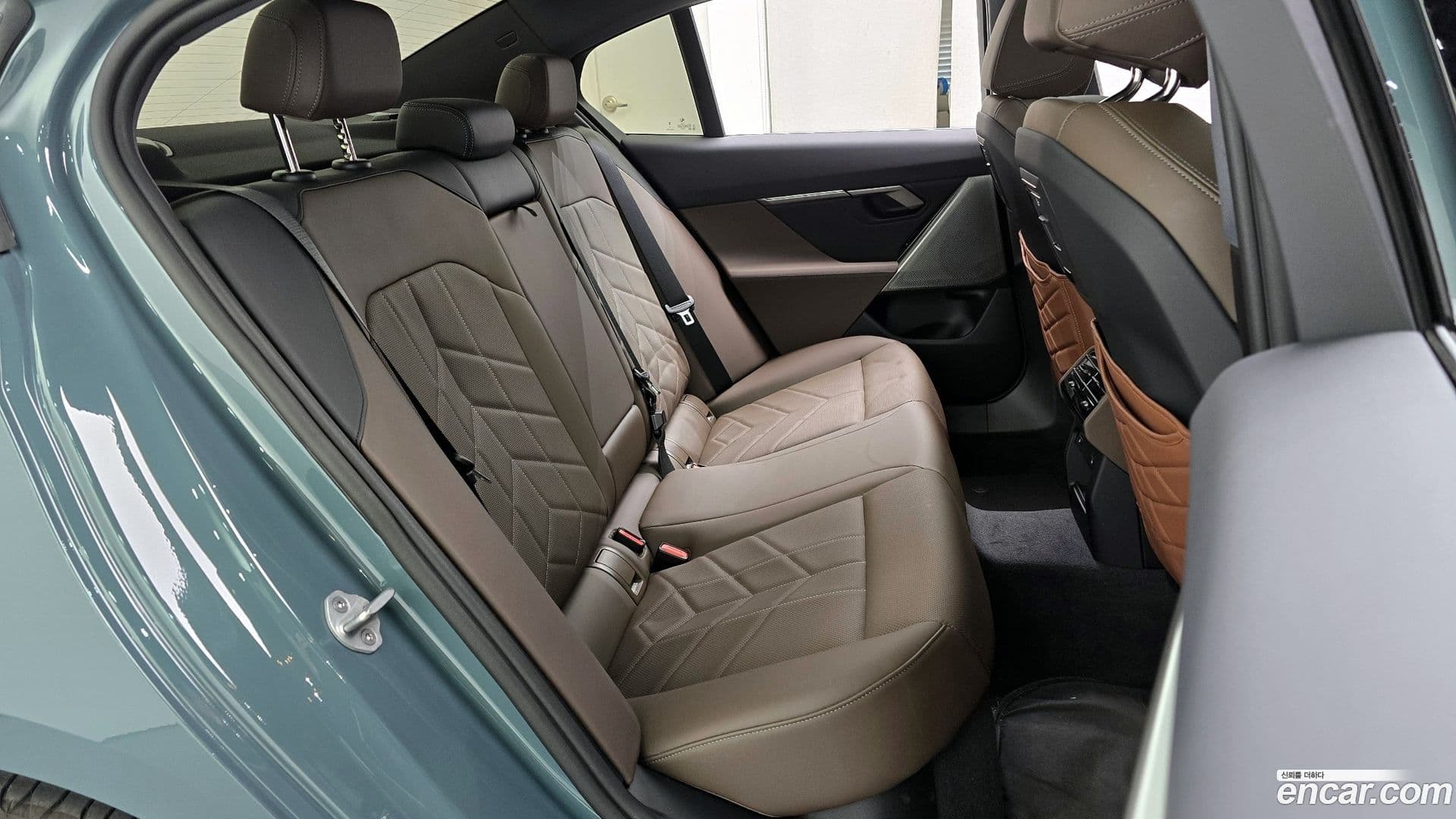 Main__Slider__Photo:5-Series BMW 2025.9-11