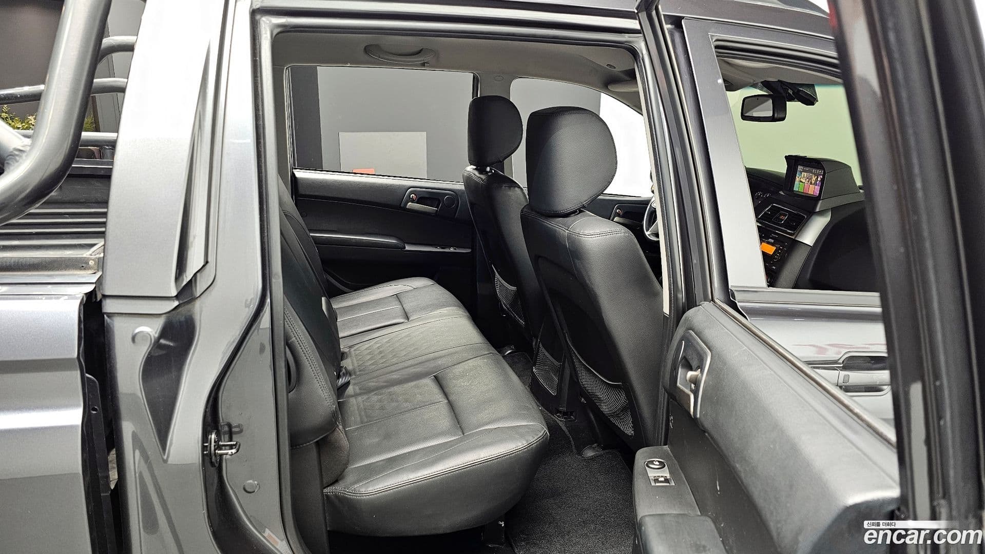 Main__Slider__Photo:KORANDO KG_Mobility_Ssangyong 2016.9-11