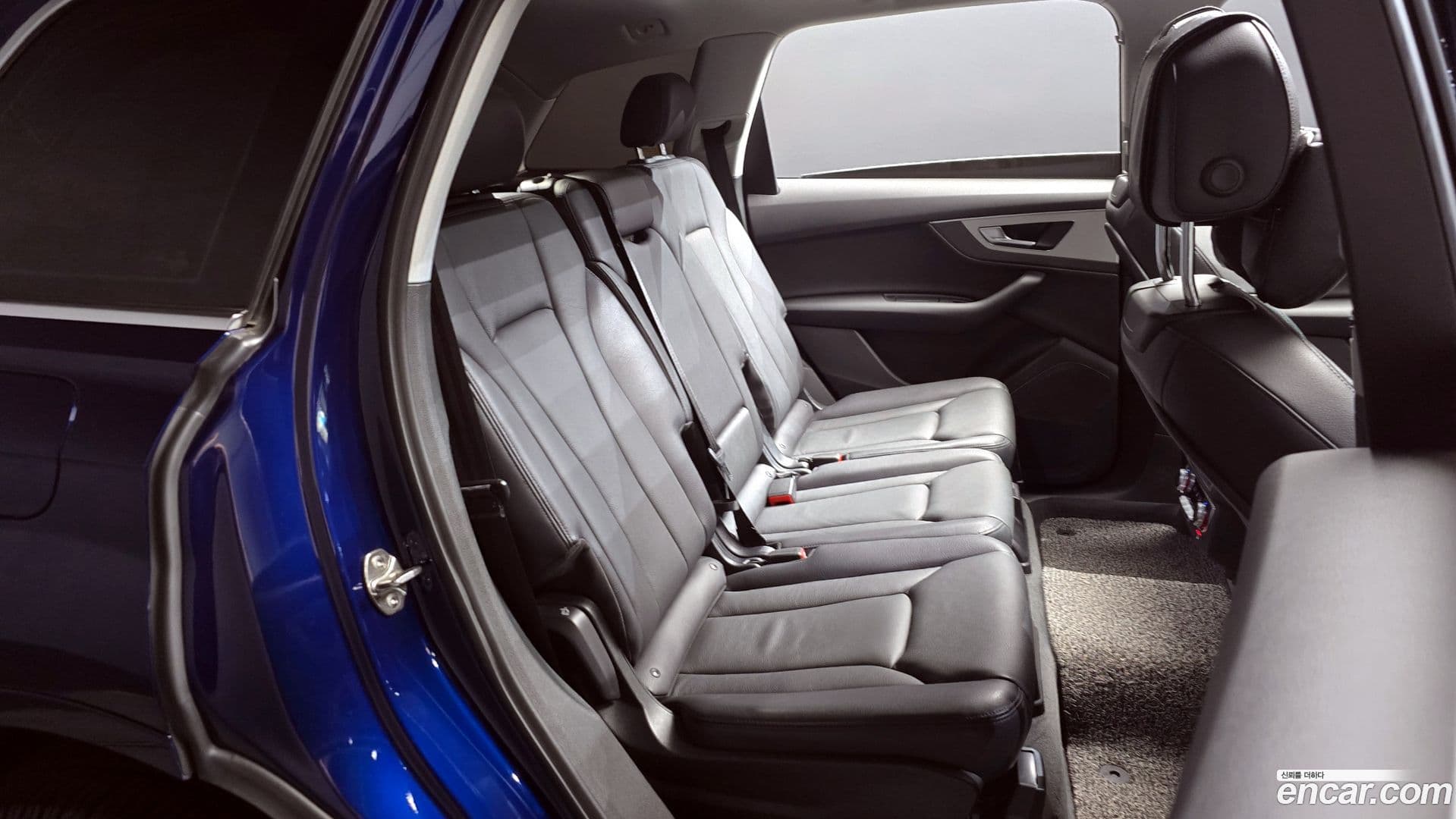 Main__Slider__Photo:Q7 Audi 2019.8-11