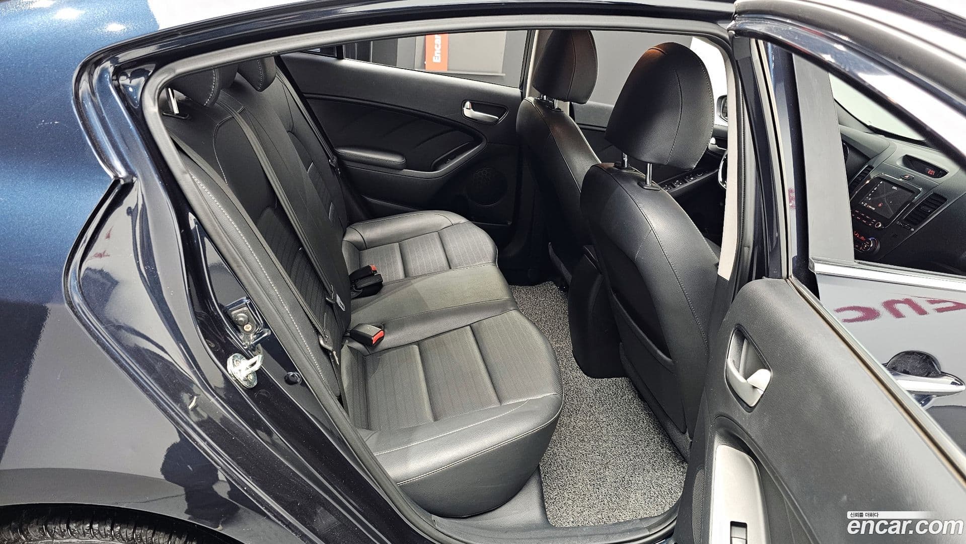 Main__Slider__Photo:K3 Kia 2017.7-11