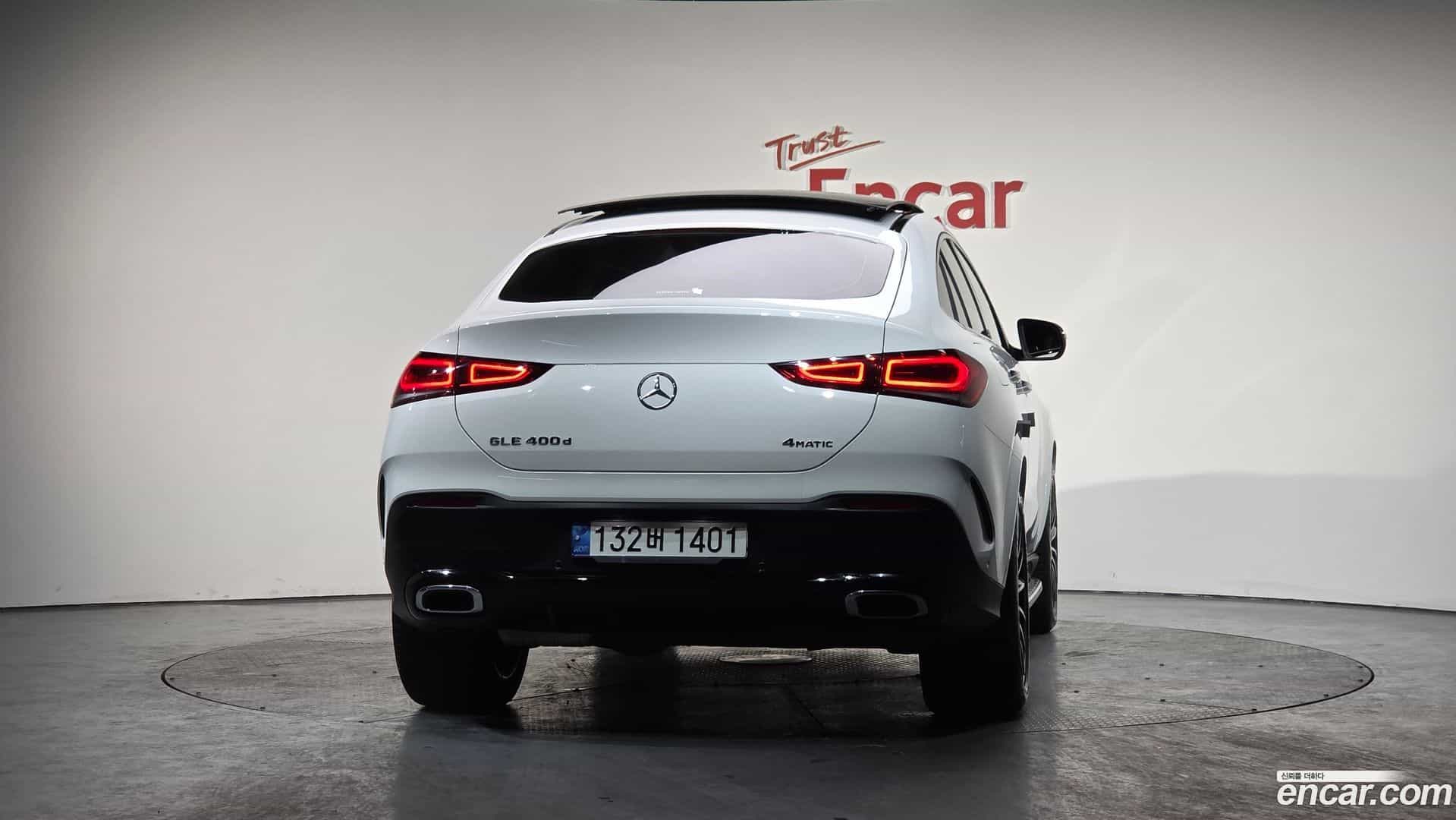 GLE-Class Mercedes-Benz 2022.2-OUTER-004