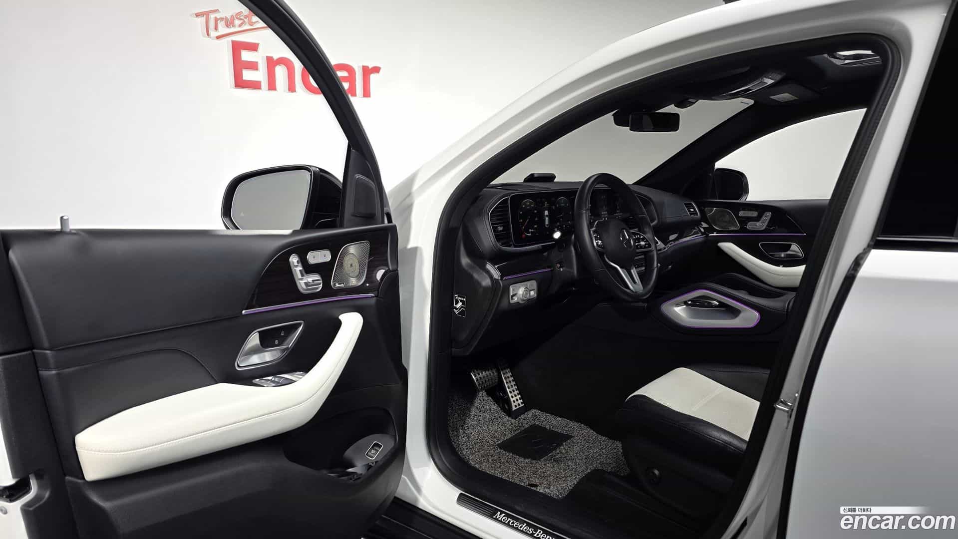 GLE-Class Mercedes-Benz 2022.2-OPTION-016