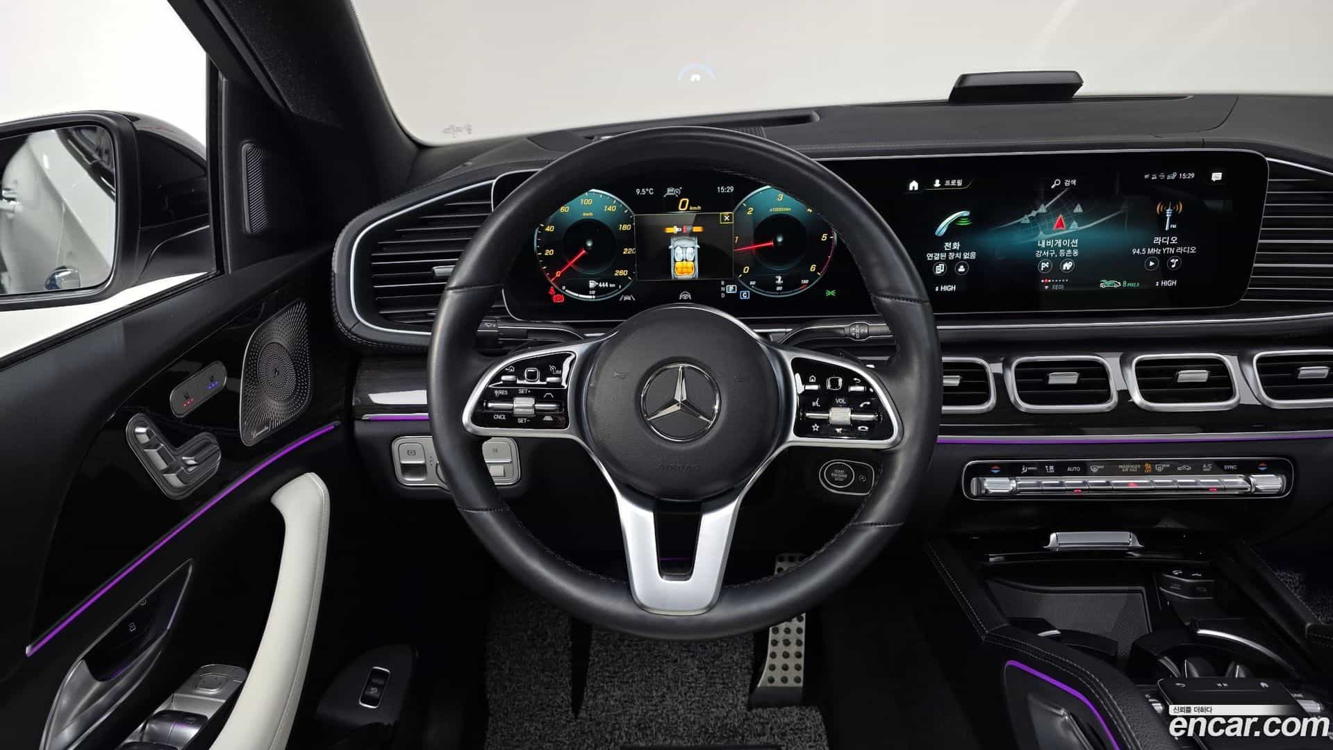 GLE-Class Mercedes-Benz 2022.2-OPTION-017