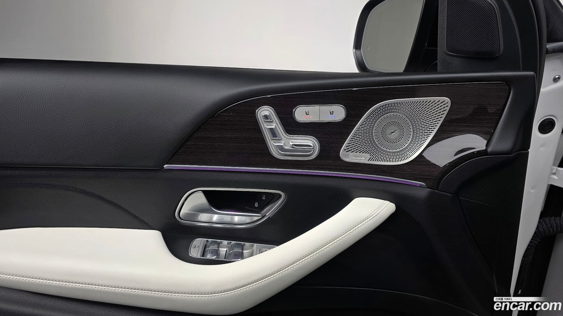 Main__Slider__Photo:GLE-Class Mercedes-Benz 2022.2-18