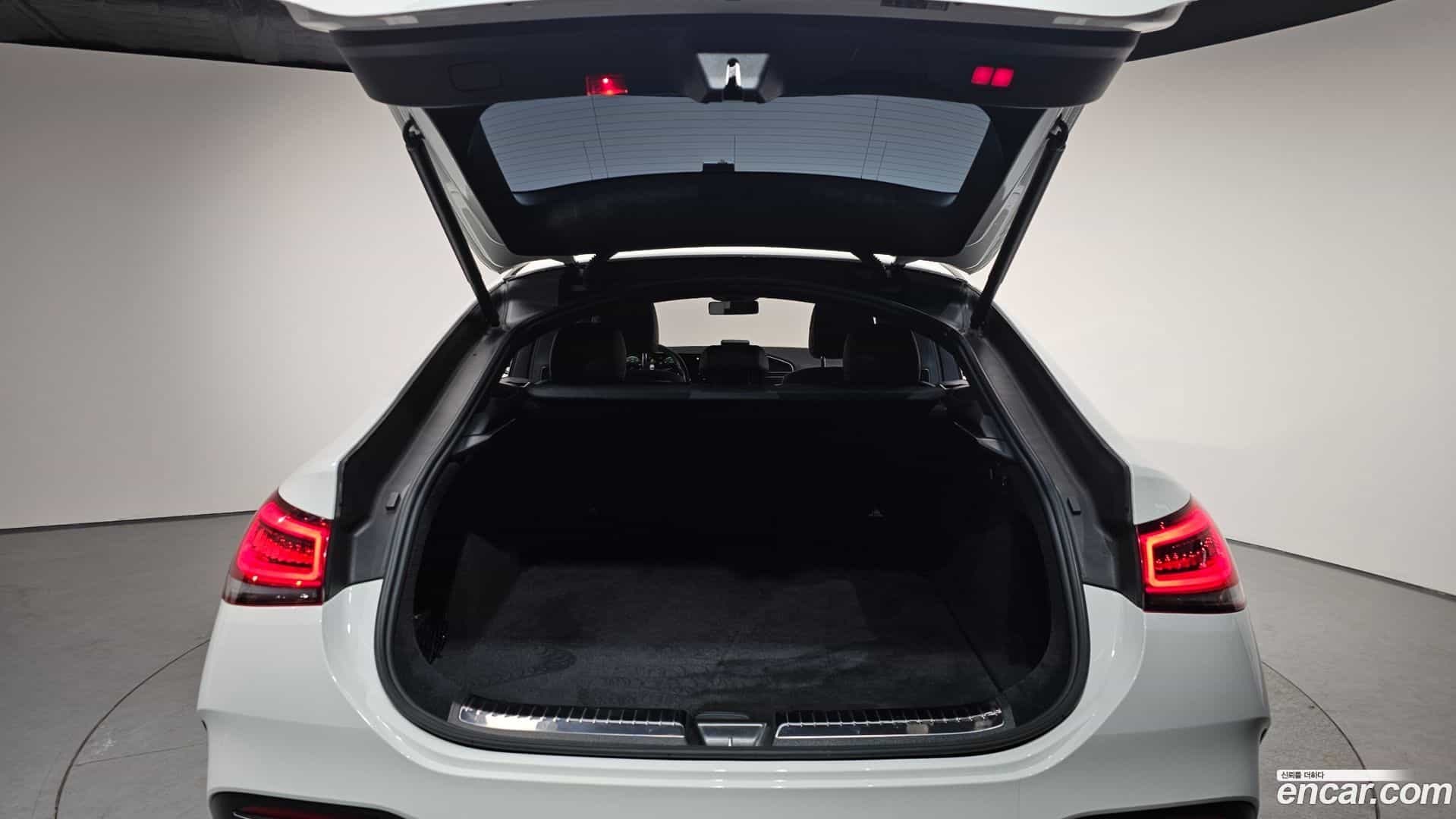 GLE-Class Mercedes-Benz 2022.2-OPTION-024