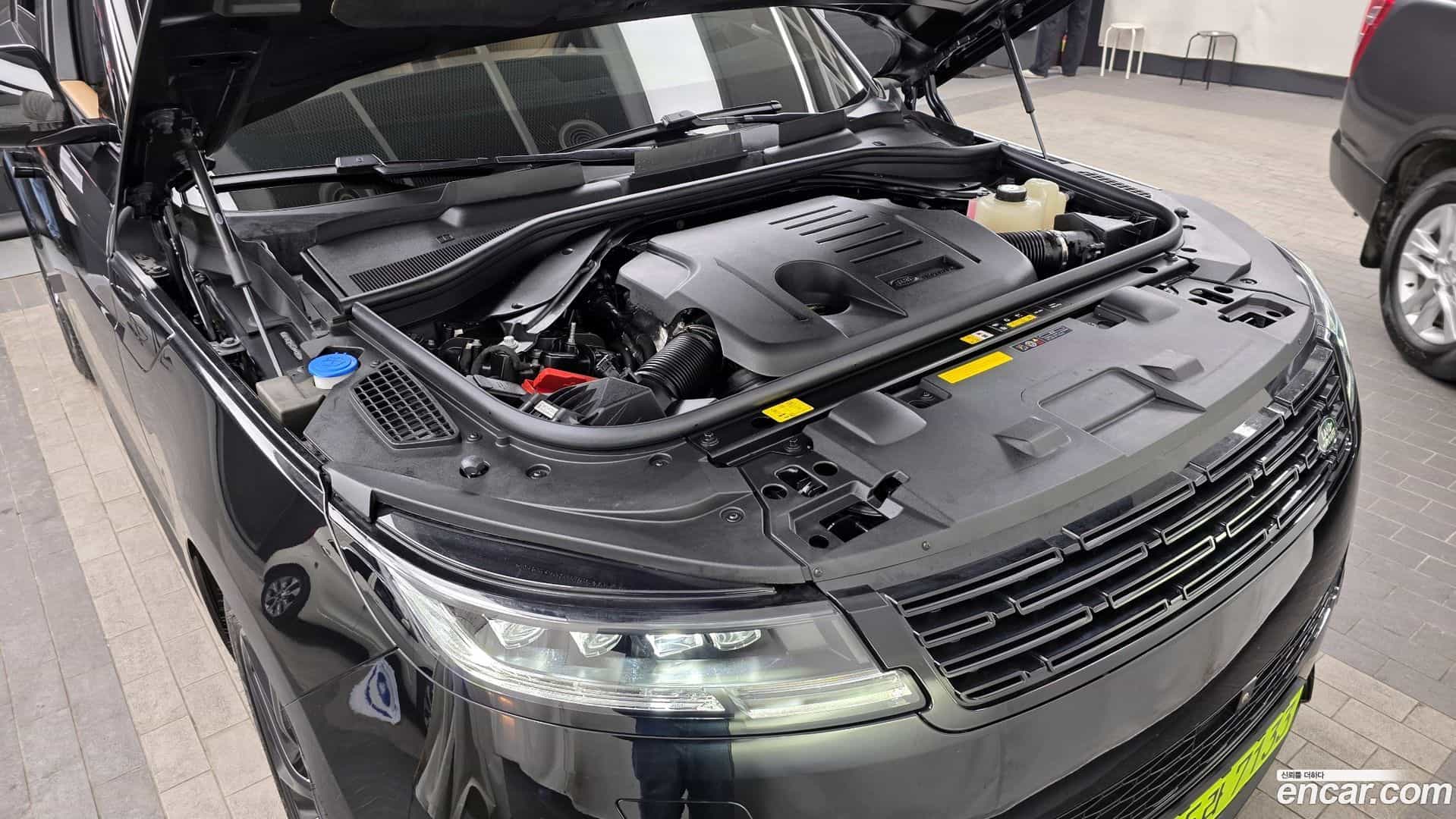 Range Rover Sport Land Rover 2025.2-INNER-006