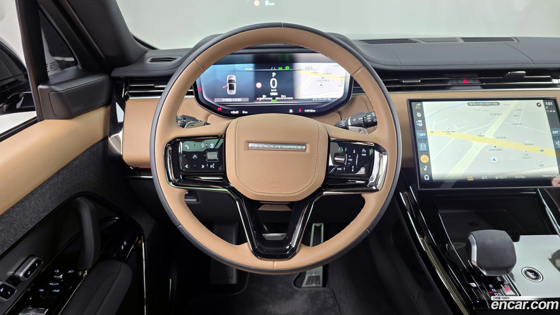 Main__Slider__Photo:Range Rover Sport Land Rover 2025.2-12