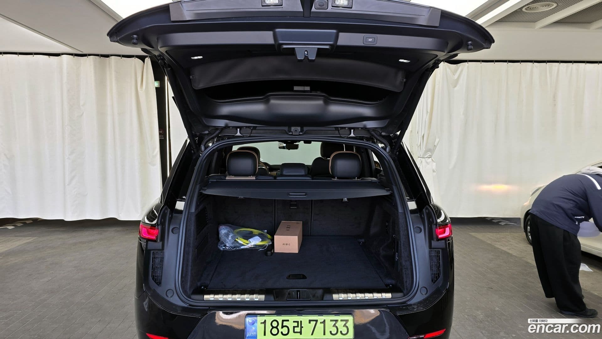 Main__Slider__Photo:Range Rover Sport Land Rover 2025.2-19