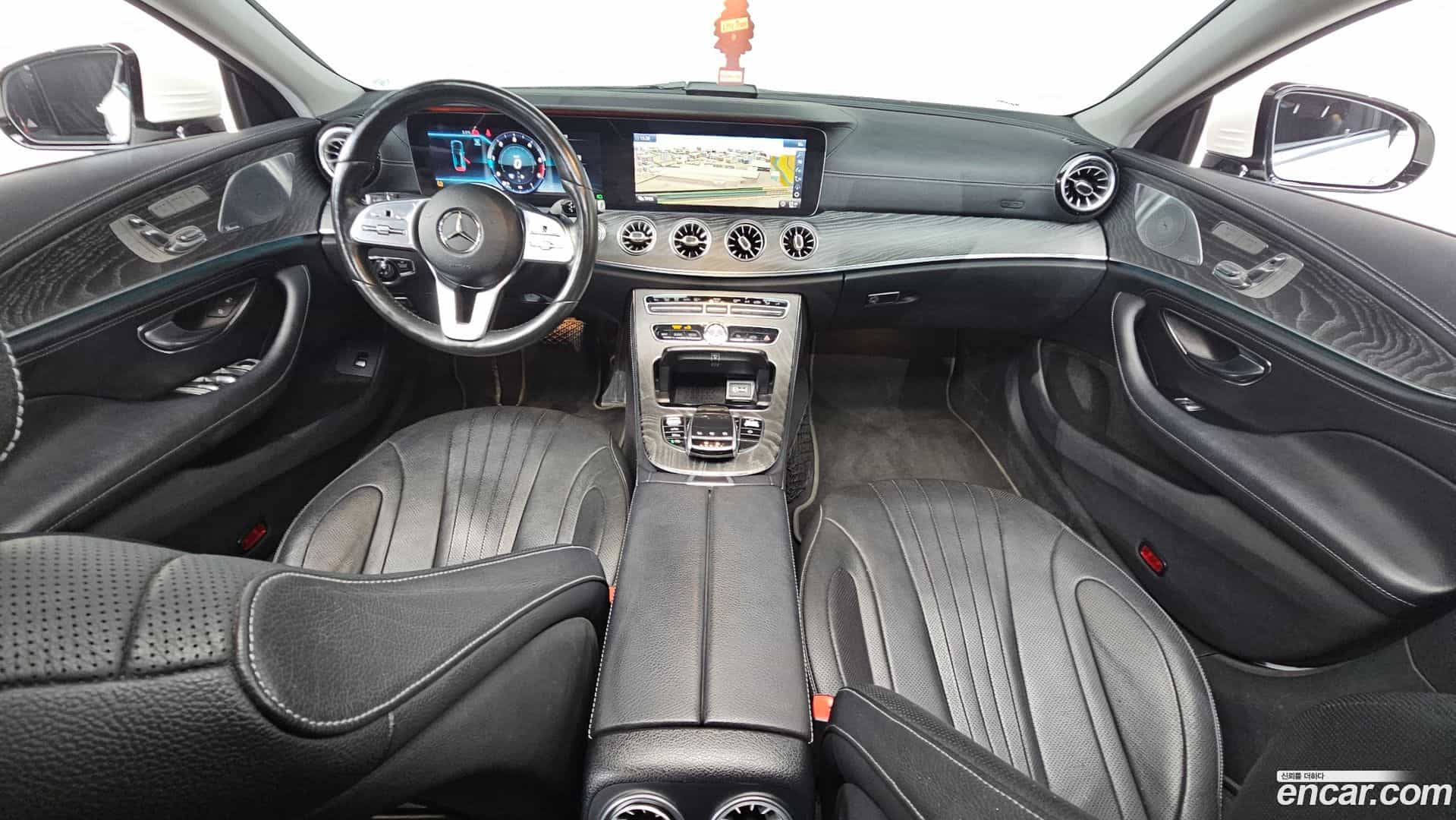 CLS-Class Mercedes-Benz 2019.6-INNER-007