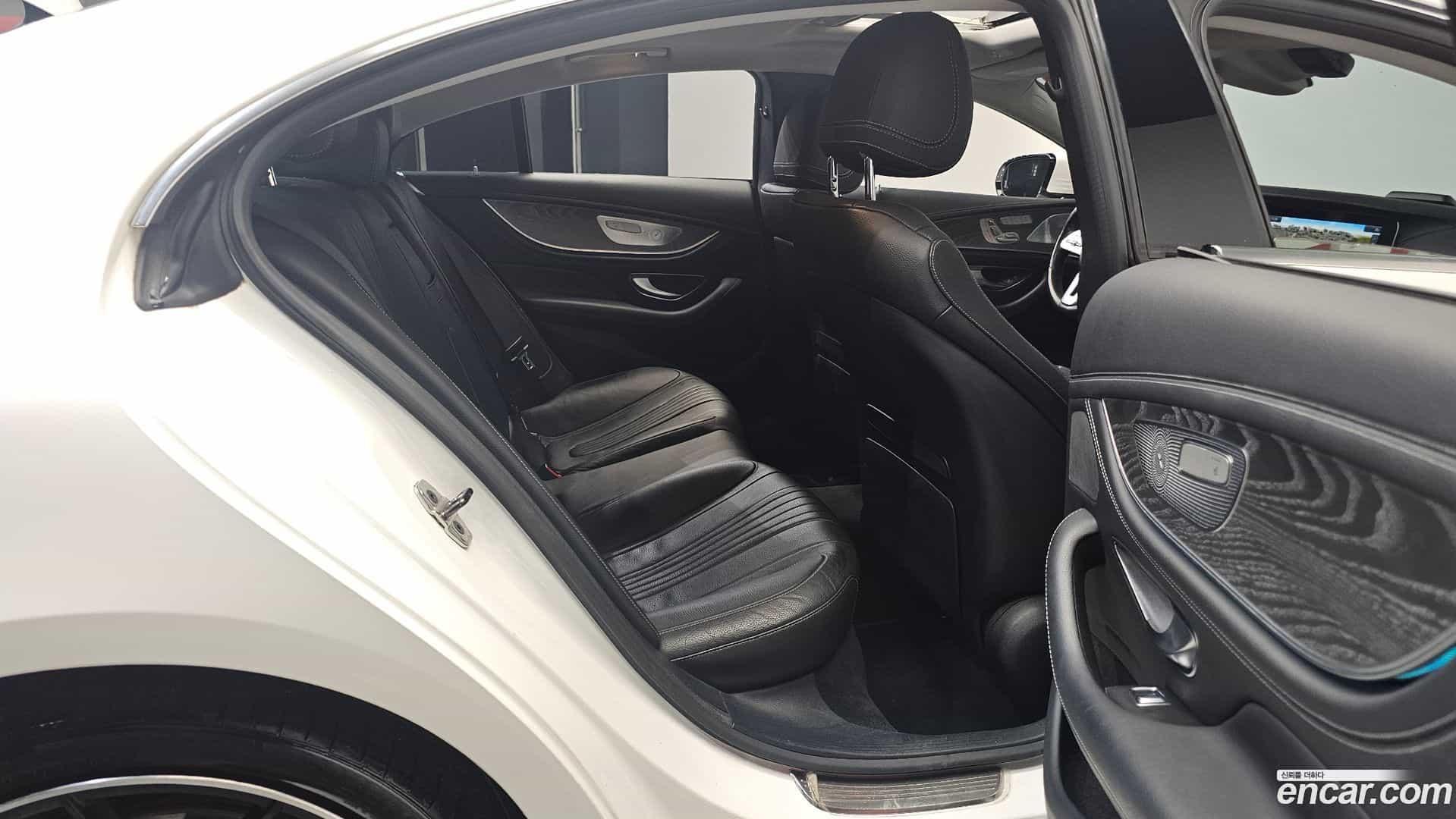 CLS-Class Mercedes-Benz 2019.6-OPTION-016