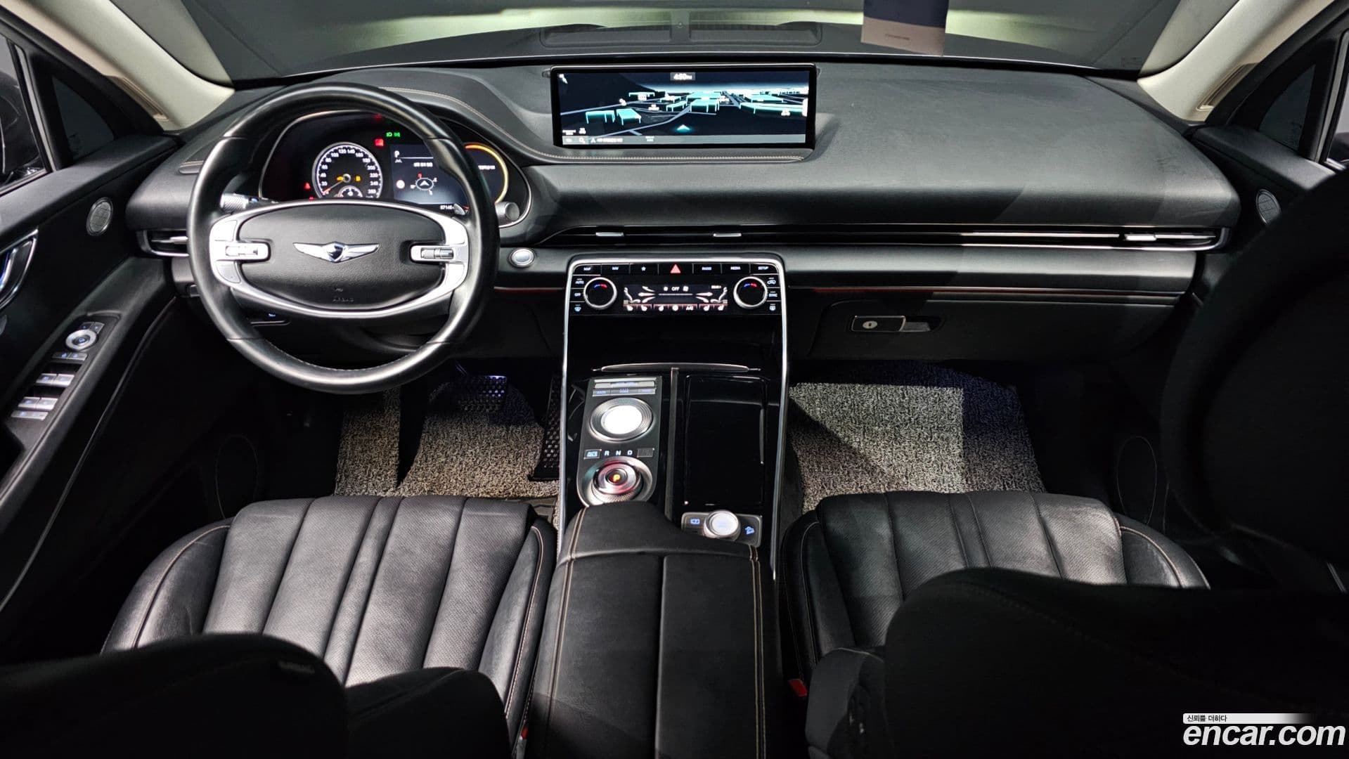 Main__Slider__Photo:GV80 Genesis 2022.0-6