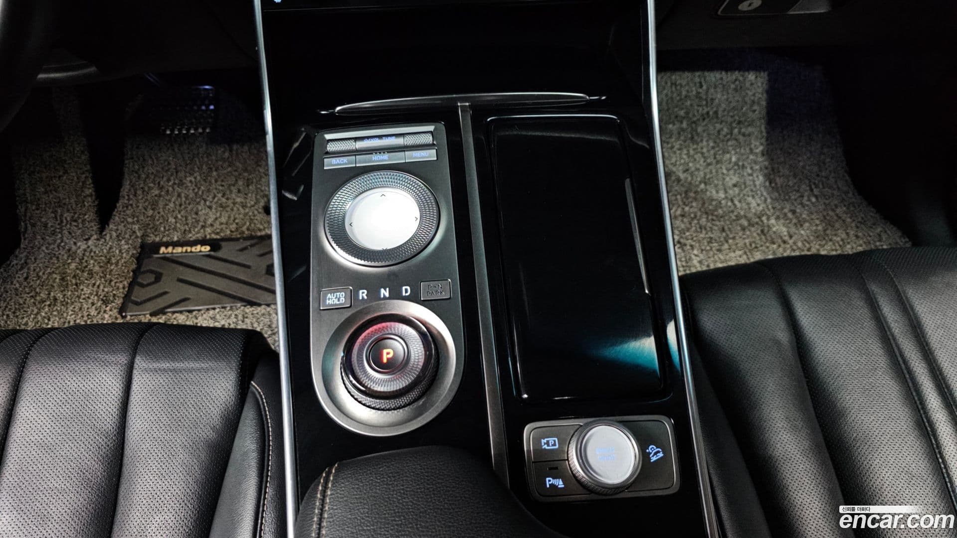 Main__Slider__Photo:GV80 Genesis 2022.0-8