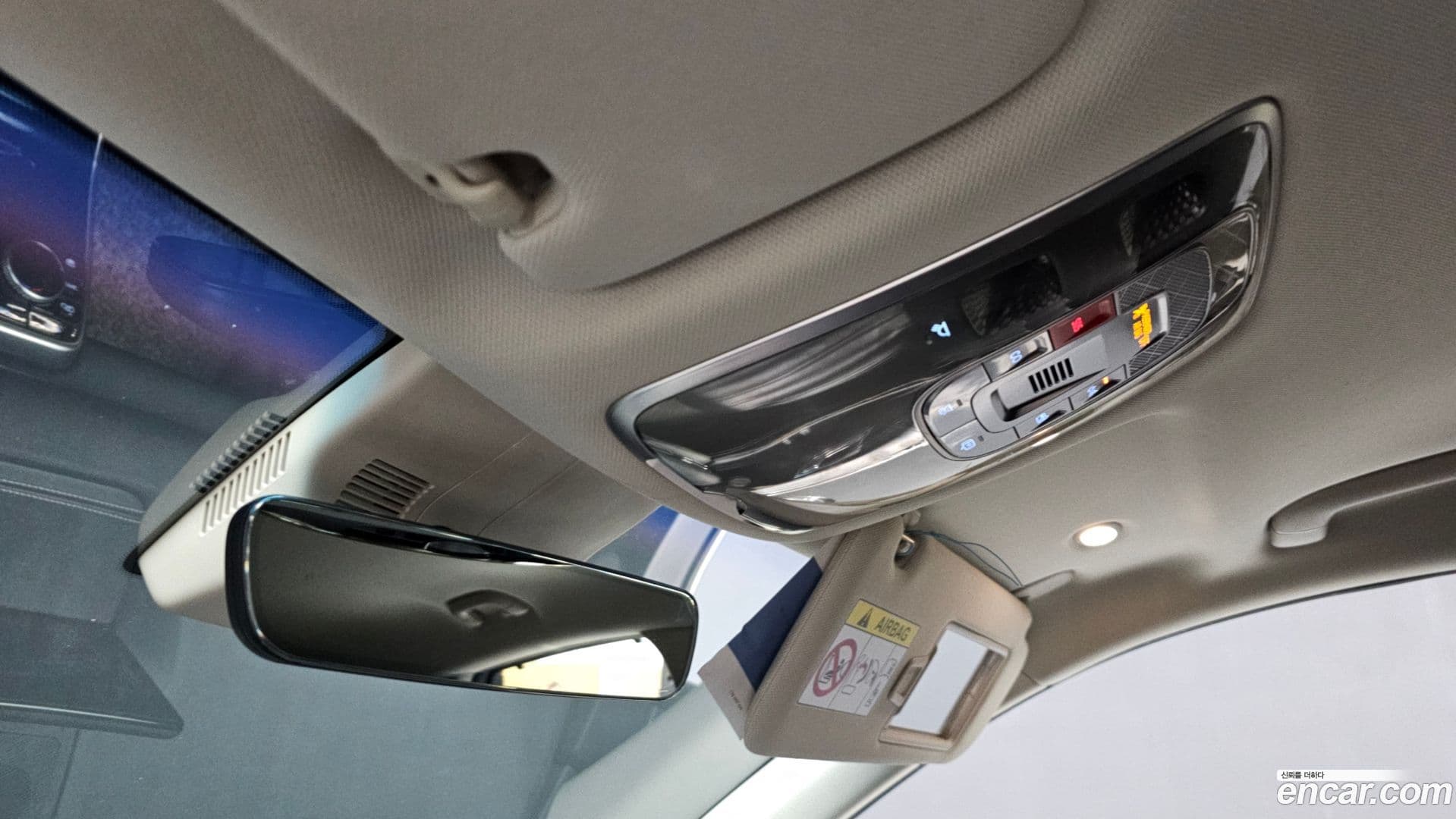 Main__Slider__Photo:GV80 Genesis 2022.0-15