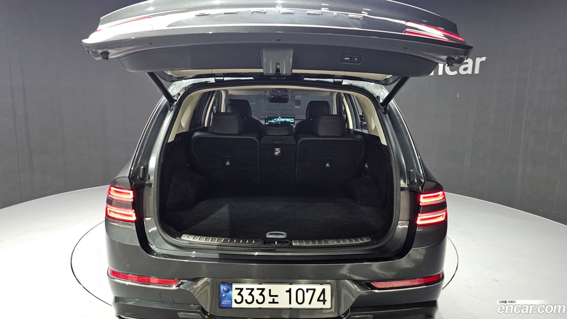 Main__Slider__Photo:GV80 Genesis 2022.0-19