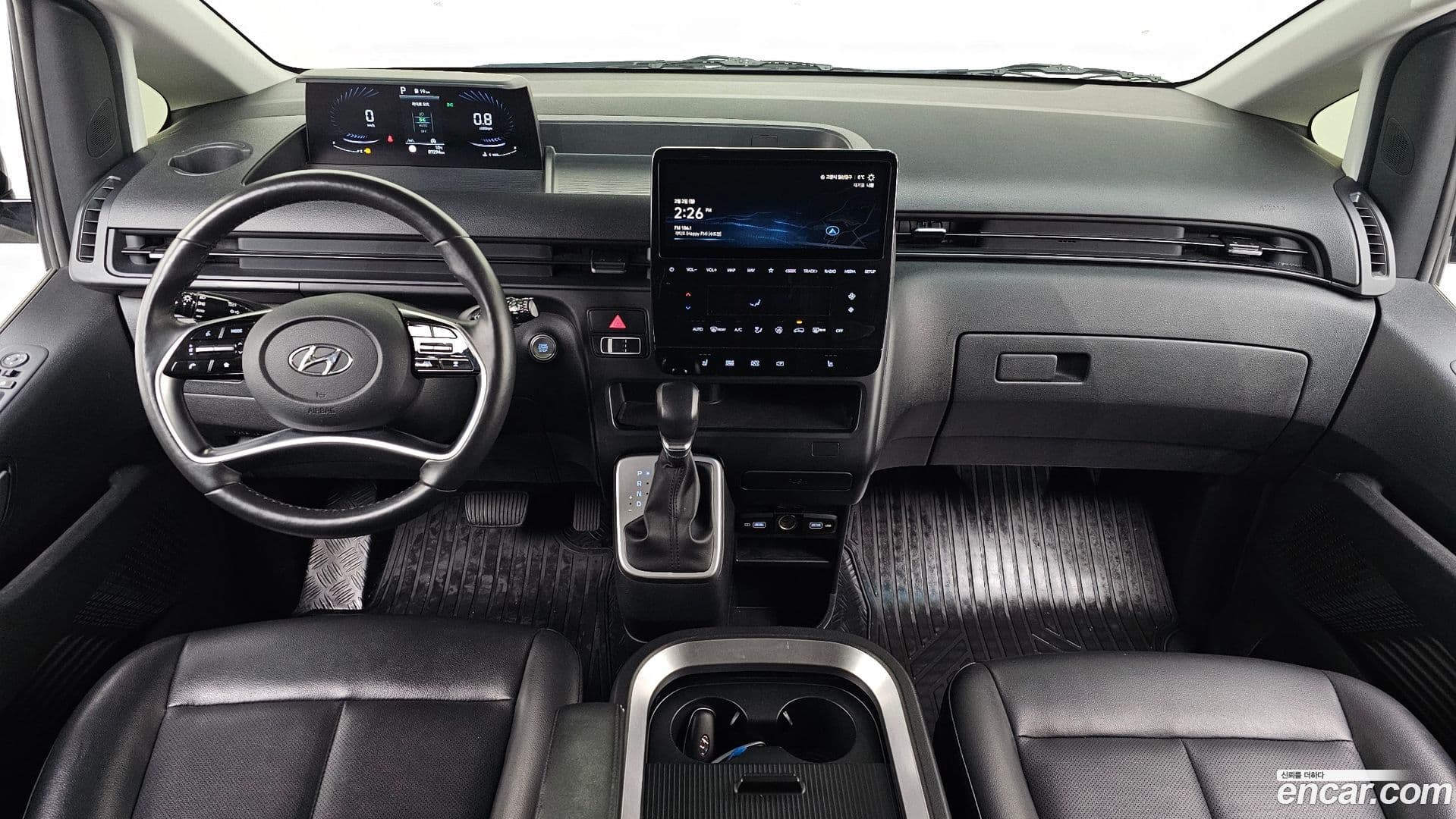 Main__Slider__Photo:Staria Hyundai 2022.0-6