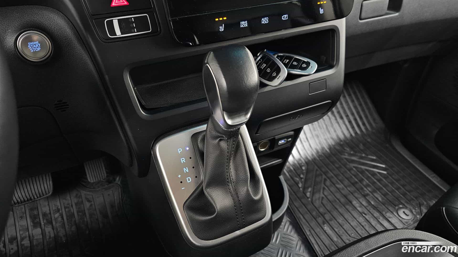 Staria Hyundai 2022.0-INNER-009