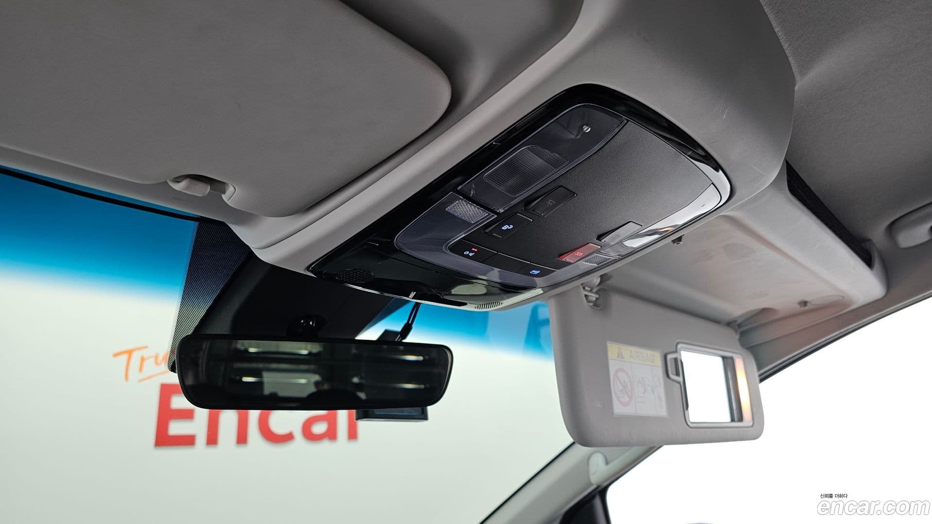 Main__Slider__Photo:Staria Hyundai 2022.0-15