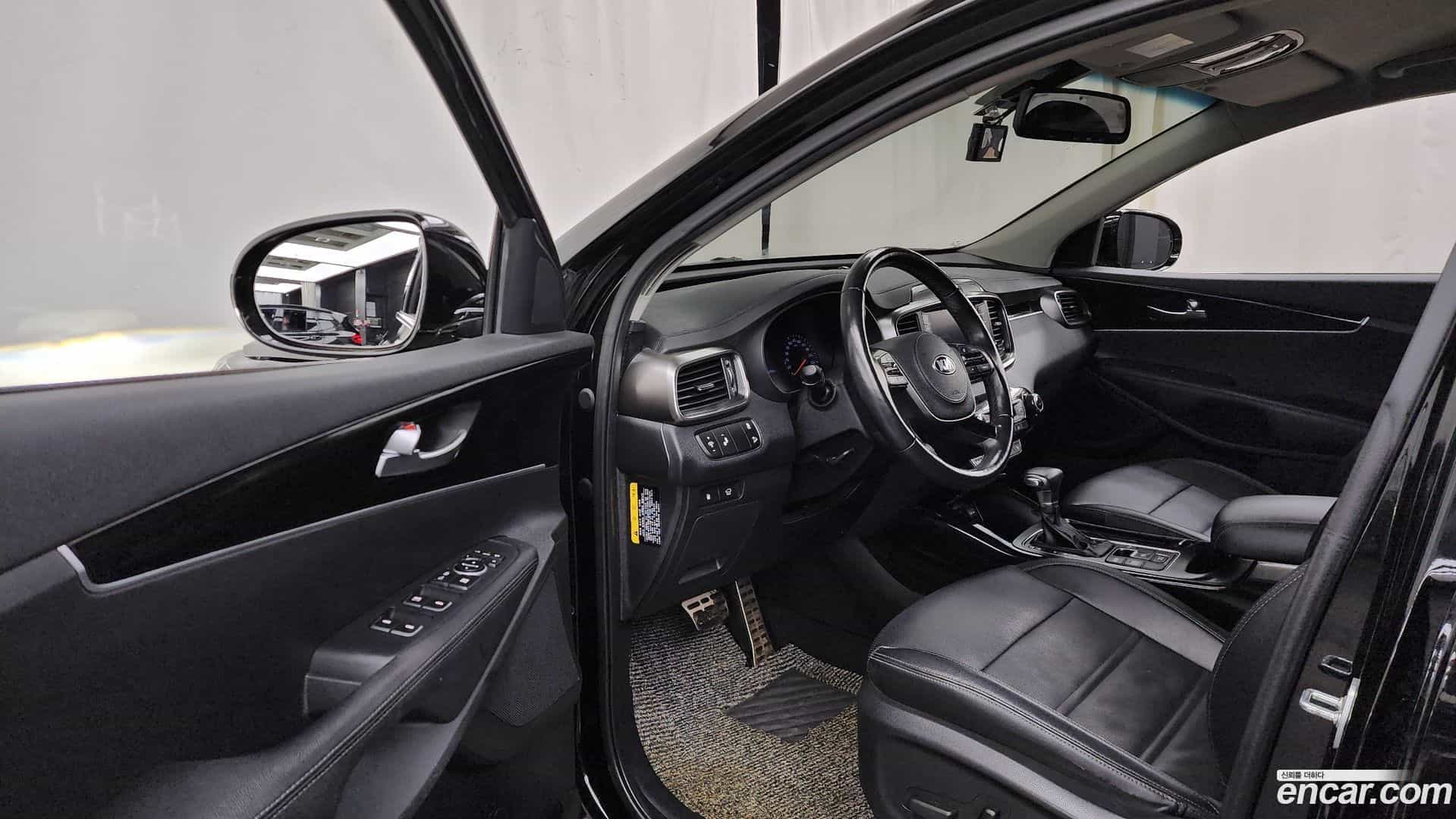 Sorento Kia 2018.6-INNER-010