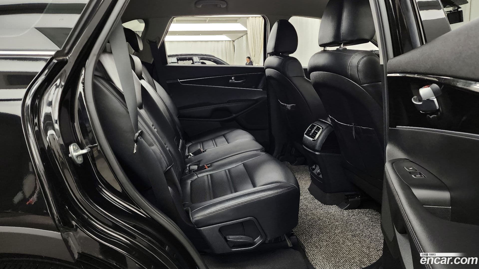 Main__Slider__Photo:Sorento Kia 2018.6-11