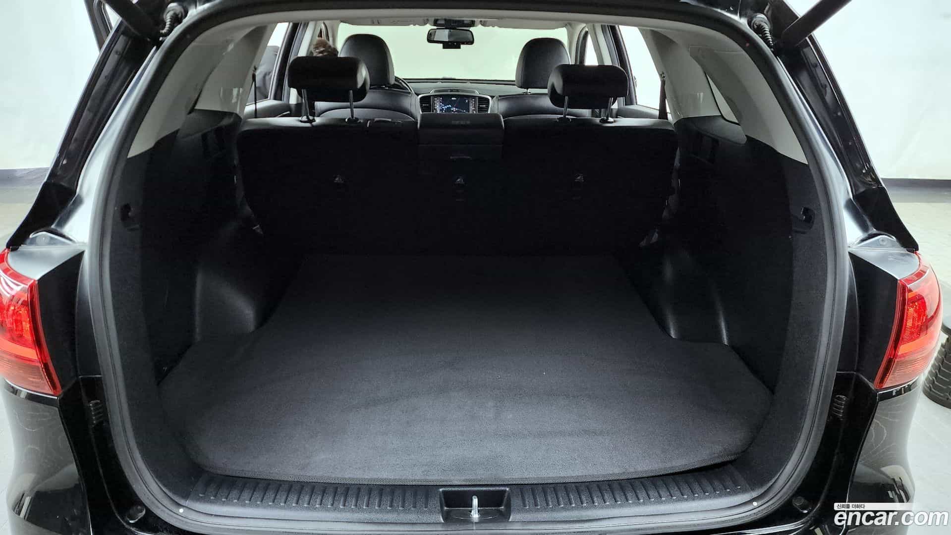 Sorento Kia 2018.6-OPTION-024