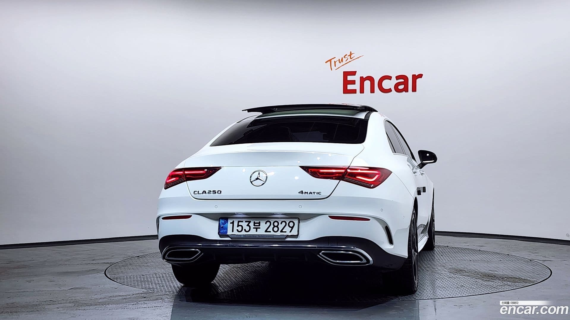 Main__Slider__Photo:CLA-Class Mercedes-Benz 2021.5-3