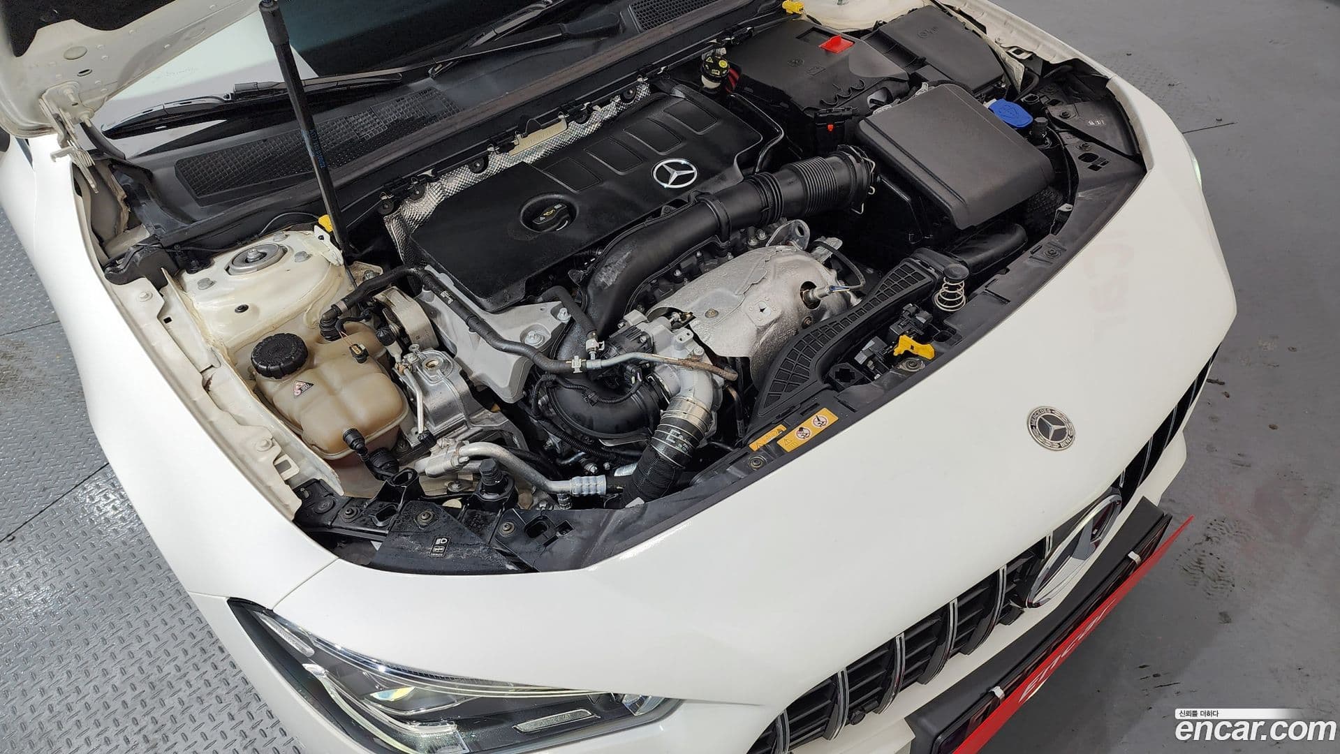 Main__Slider__Photo:CLA-Class Mercedes-Benz 2021.5-5