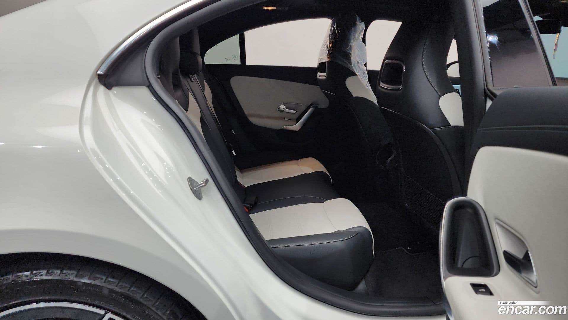 Main__Slider__Photo:CLA-Class Mercedes-Benz 2021.5-11