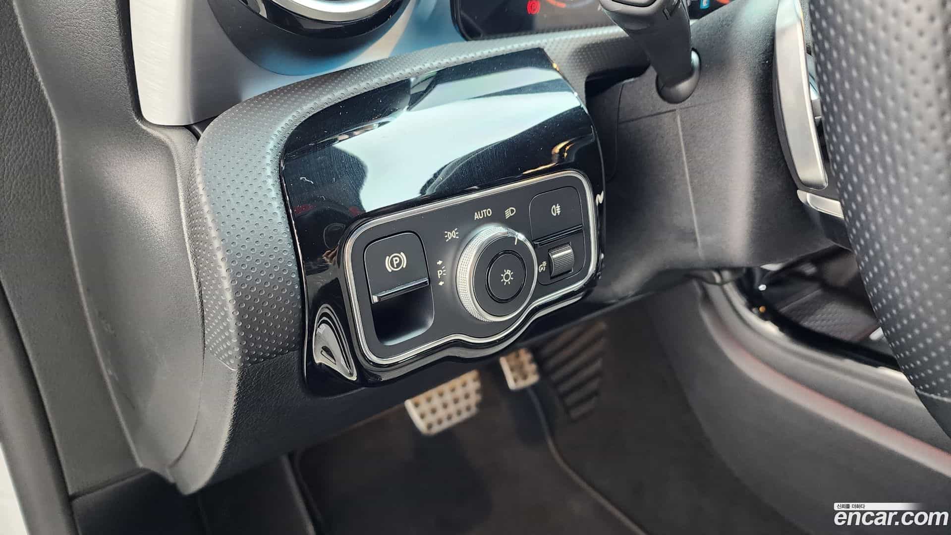 CLA-Class Mercedes-Benz 2021.5-OPTION-018