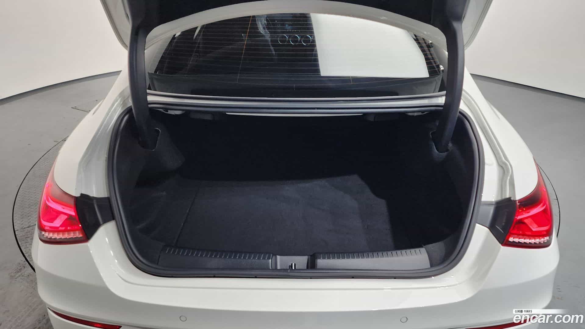 CLA-Class Mercedes-Benz 2021.5-OPTION-024