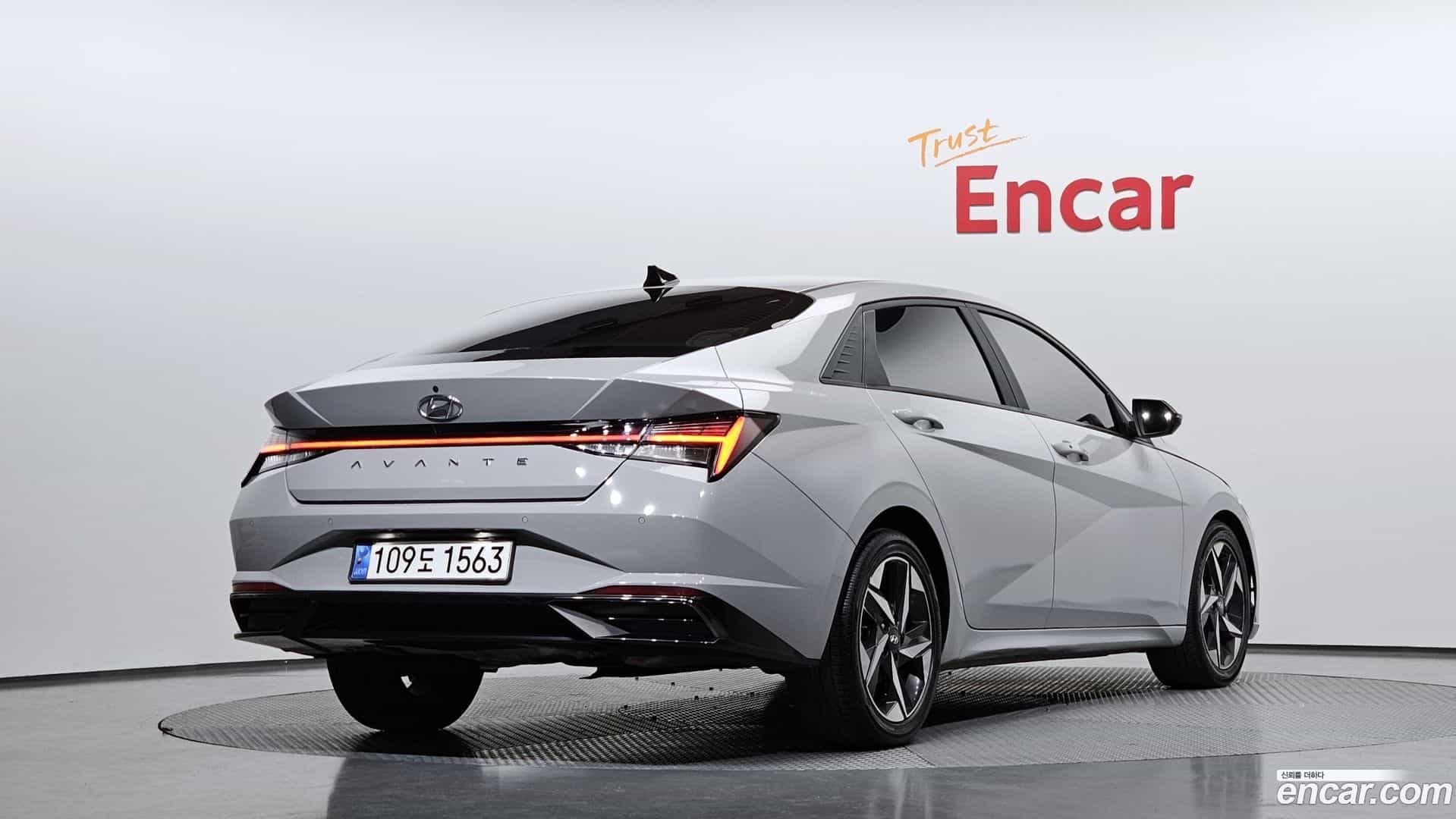 AVANTE Hyundai 2020.5-OUTER-002