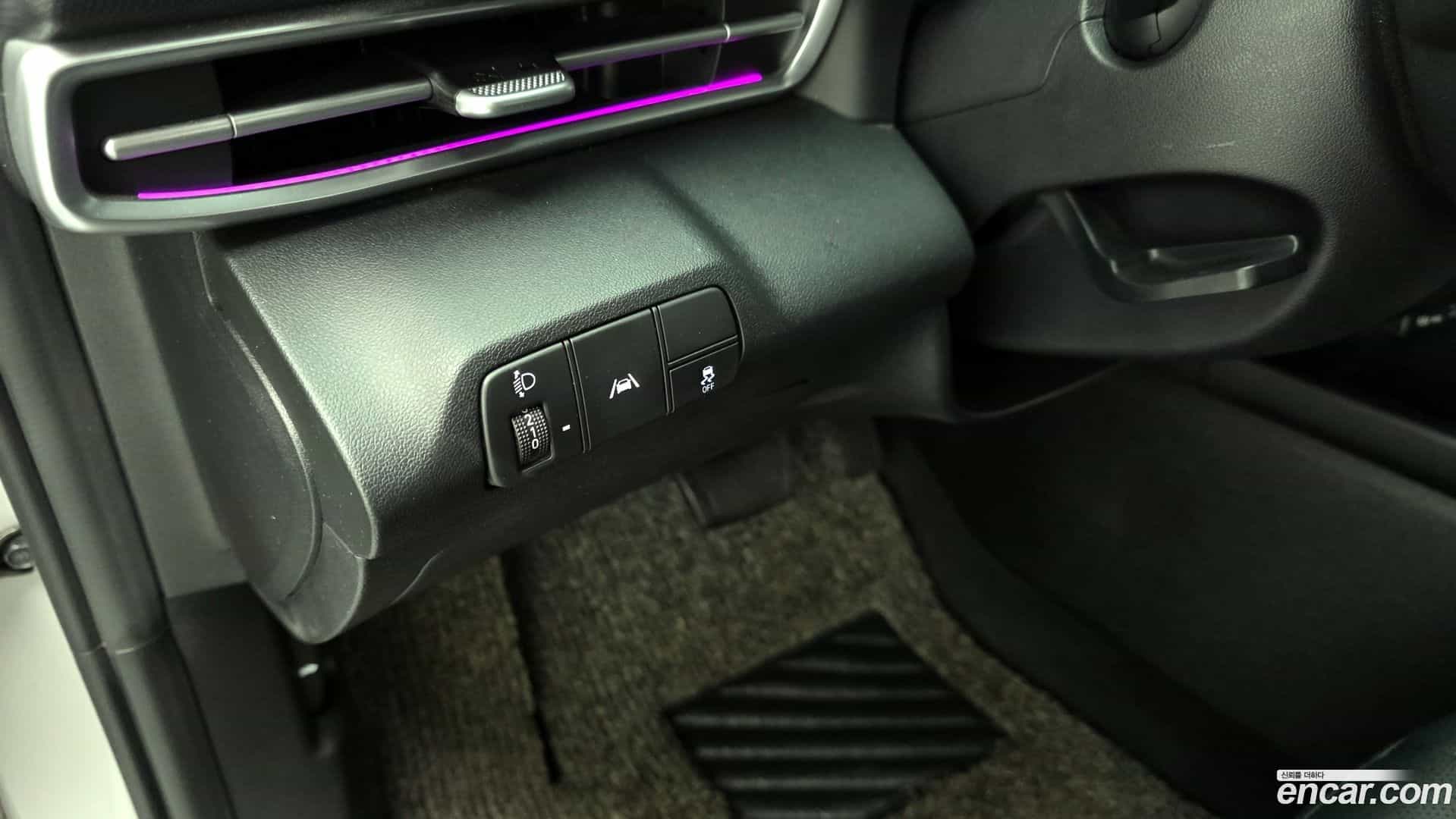 AVANTE Hyundai 2020.5-OPTION-020