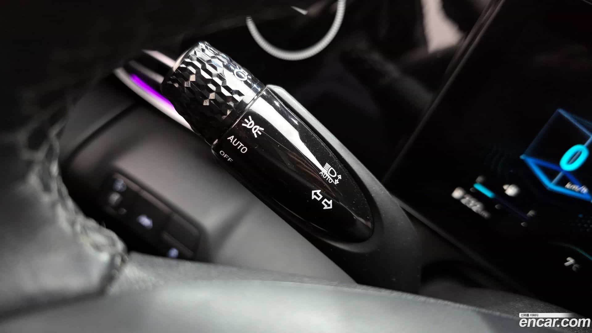 AVANTE Hyundai 2020.5-OPTION-022